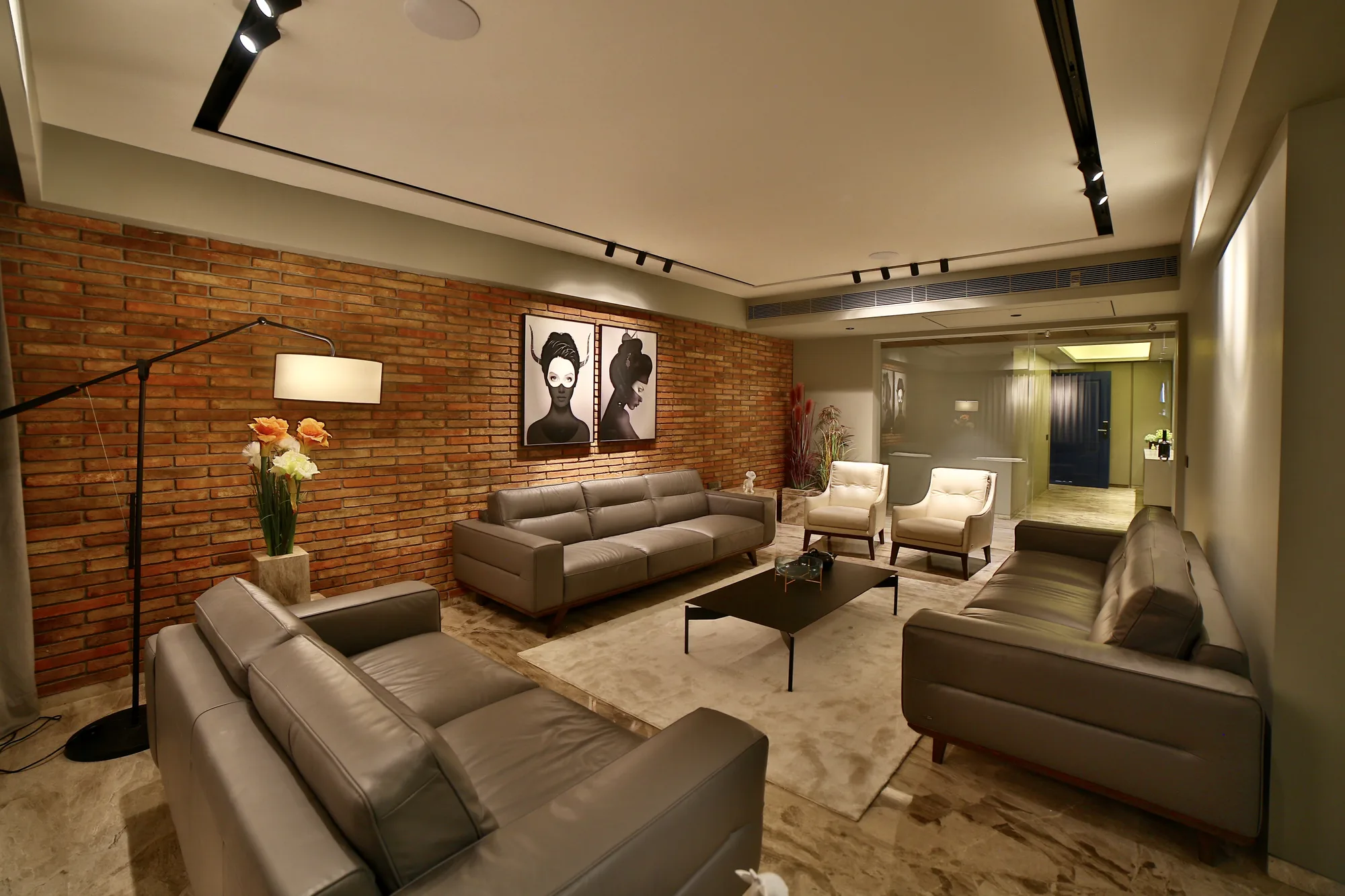 Living spaces · Colour & Grain